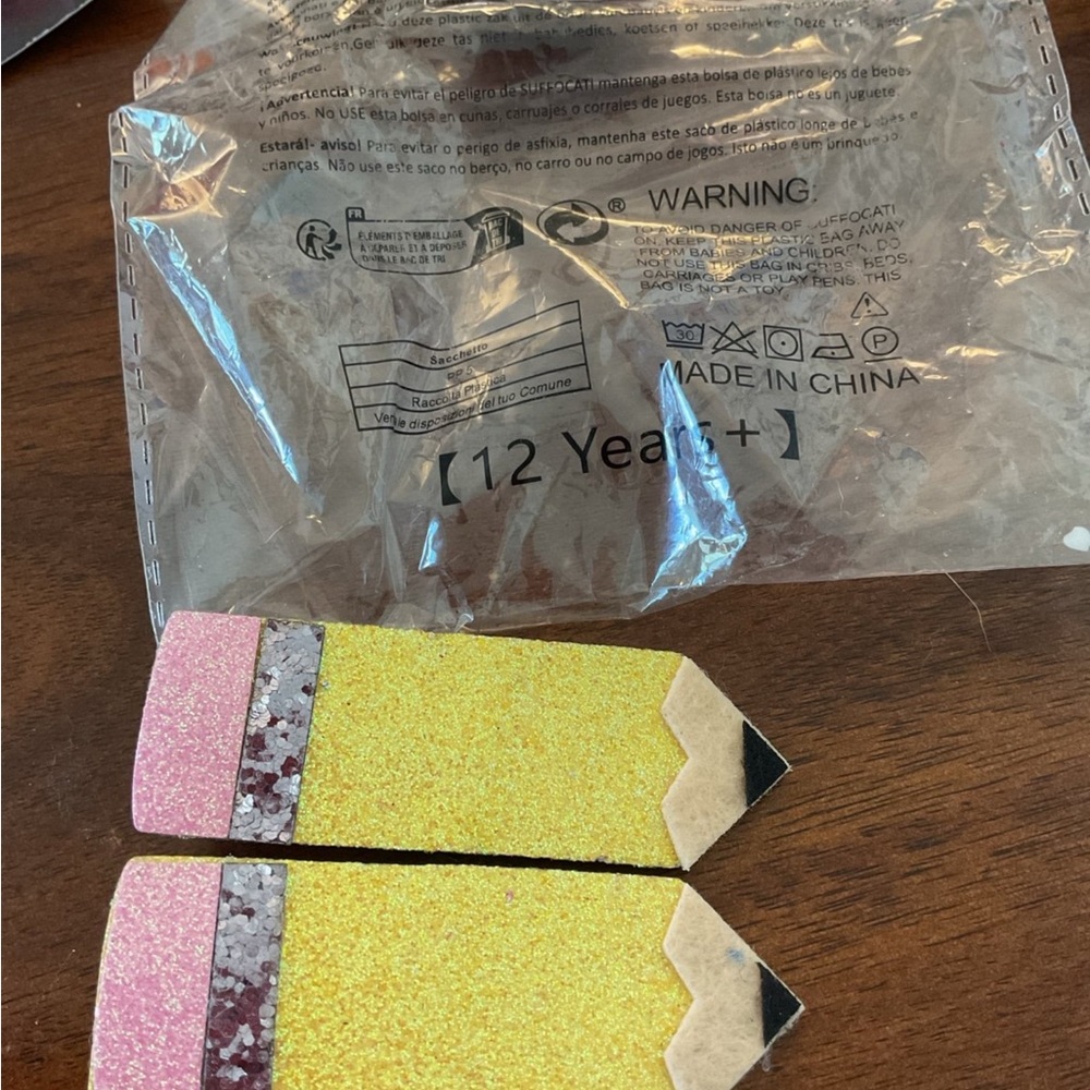 Sparkly pencil back to school clip hair bows set of two new unused
